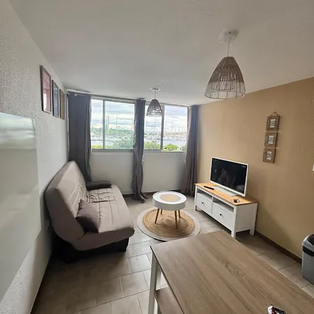 Cap D'agde Apartamento *